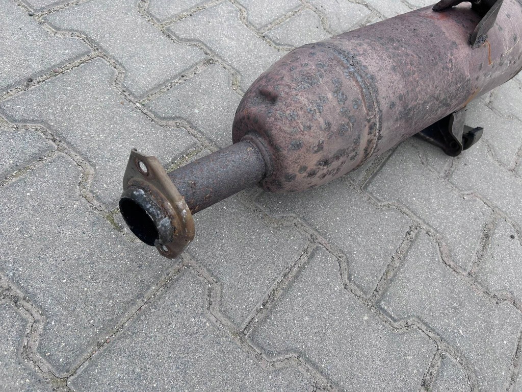 Avensis t27 1.6 1.8 2.0 b каталізатор гасник середній gy7 Недорого