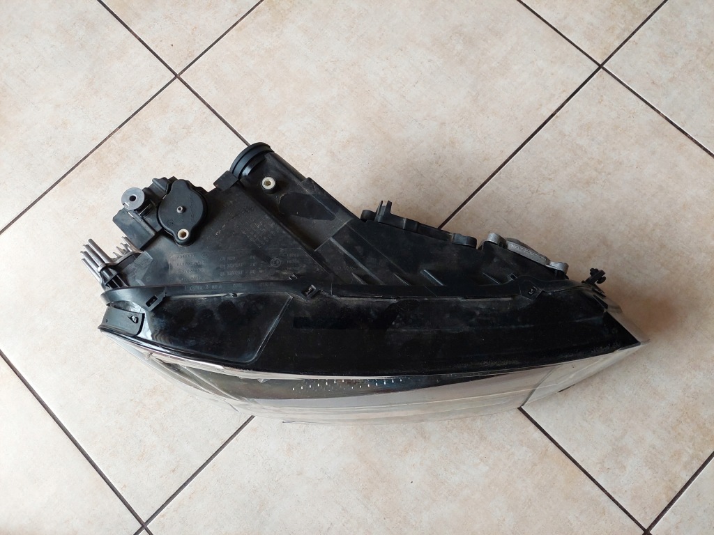 фото №5, Лампа правая - full led - vw golf sportsvan - lift - 517