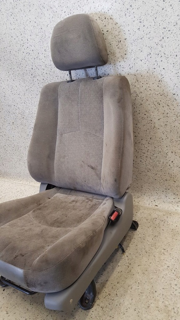 фото №2, Сидіння перед правий пасажира mazda tribute