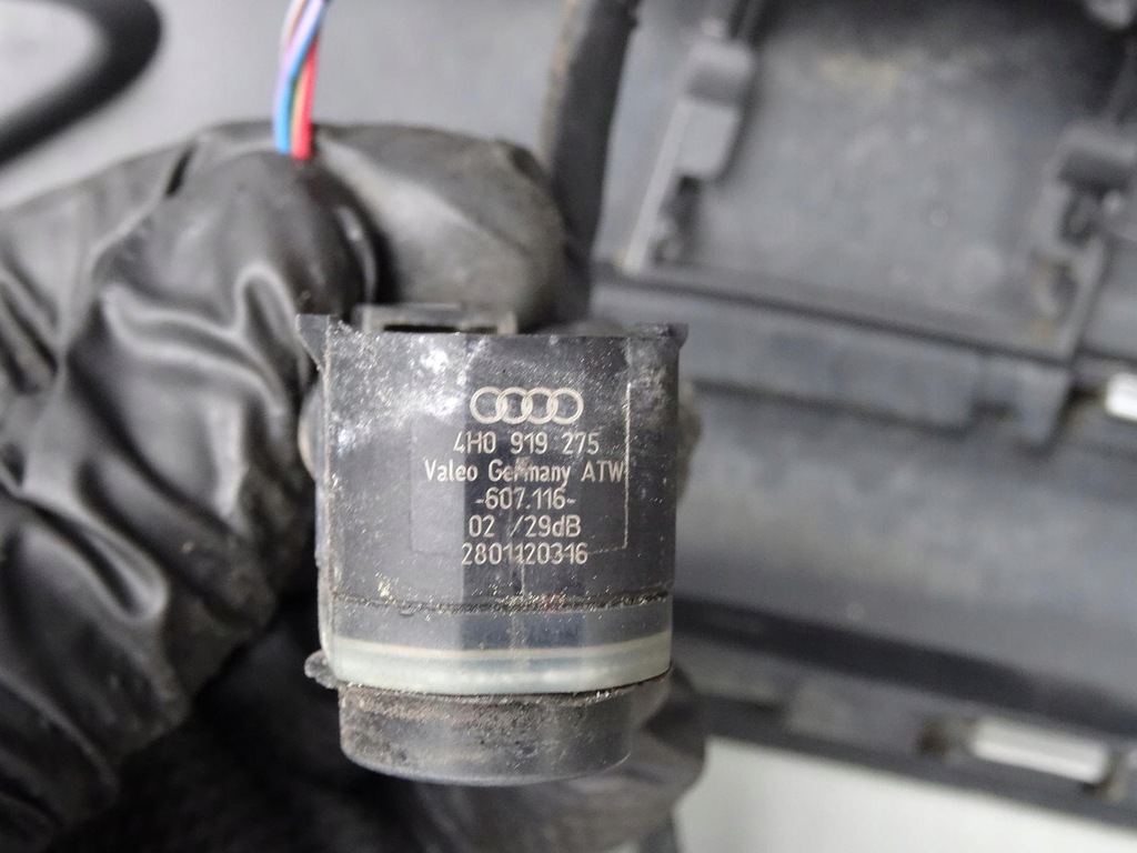 фото №10, Skoda yeti 09-12 бампер задня задній pdc дифузор відбивачі kompletny 5l6807421