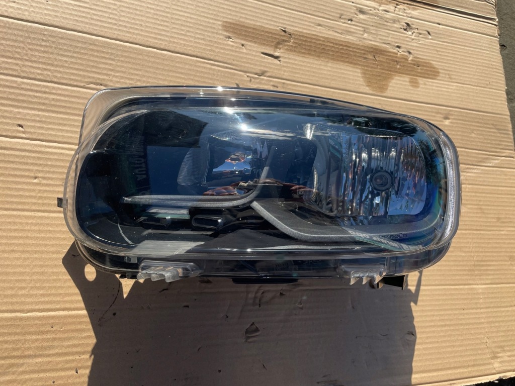 Купити Citroen berlingo iv лампа перед права 9816825080 ліва 9816825180