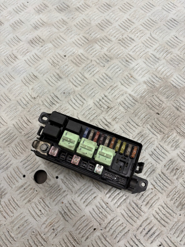 Купить Коробка предохранителей mini cooper r55 r56 r57 1.6d 3449504
