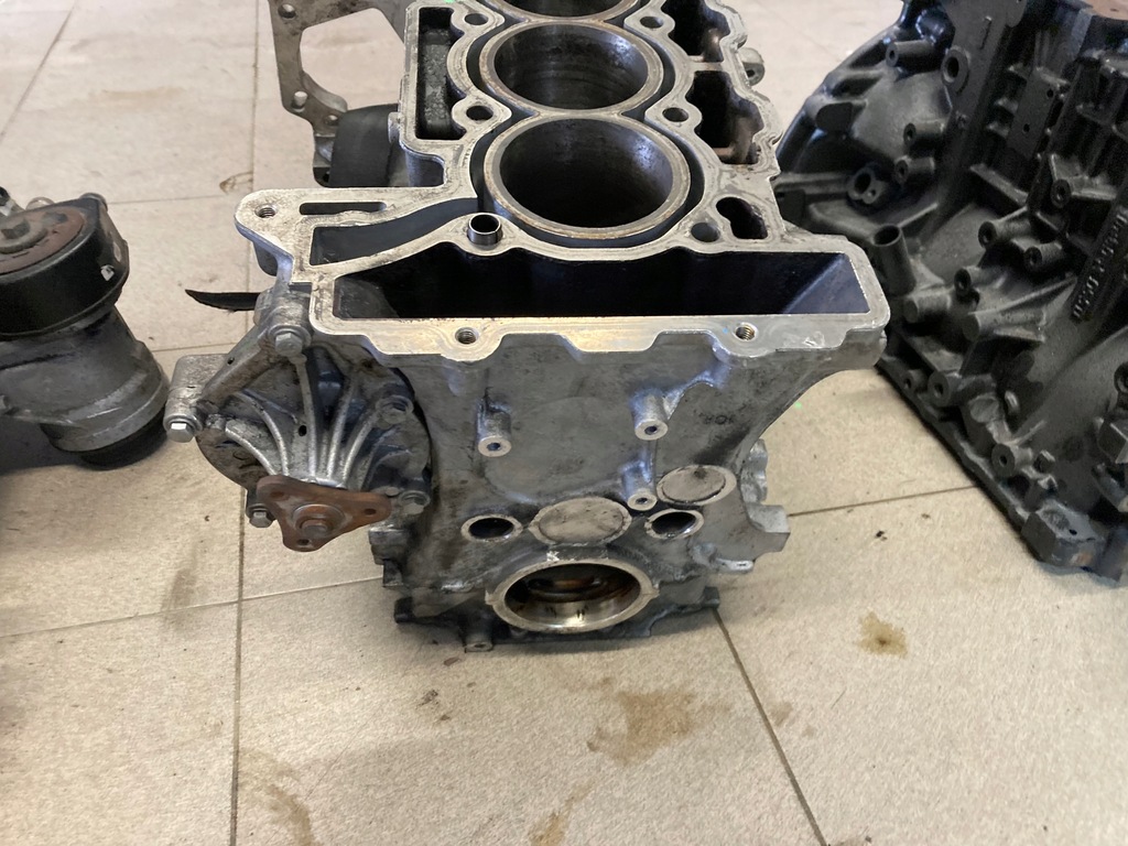 фото №11, Блок двигателя v758456680 mb gu15 n18b16a bmw 1.6 turbo