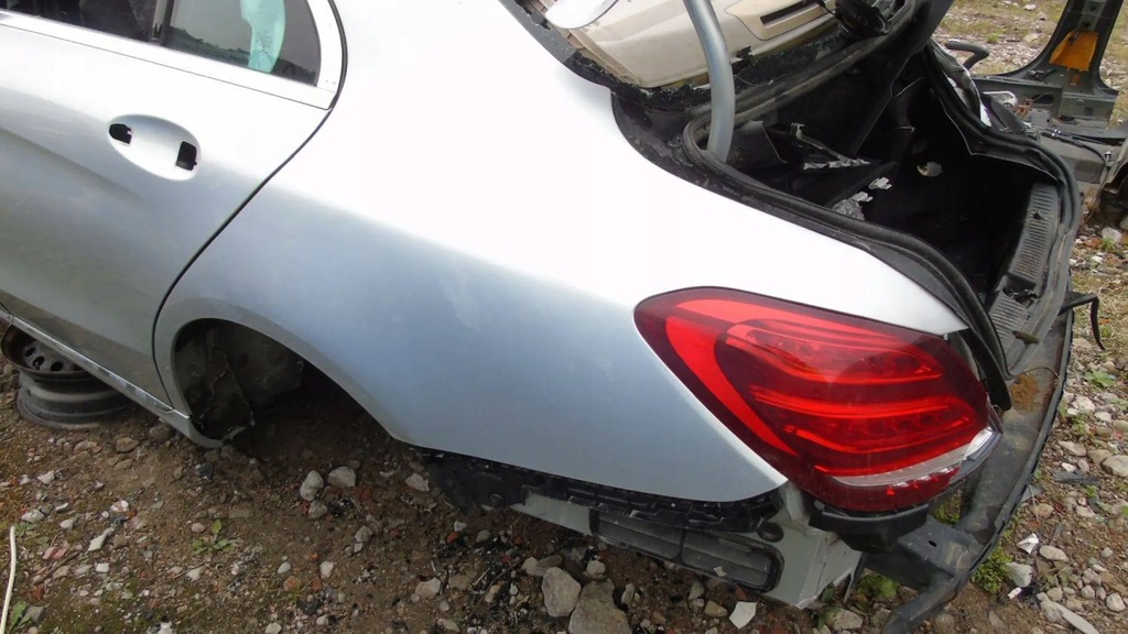 фото №1, Mercedes cklasa w205 sedan крыло левый задняя задний четверть