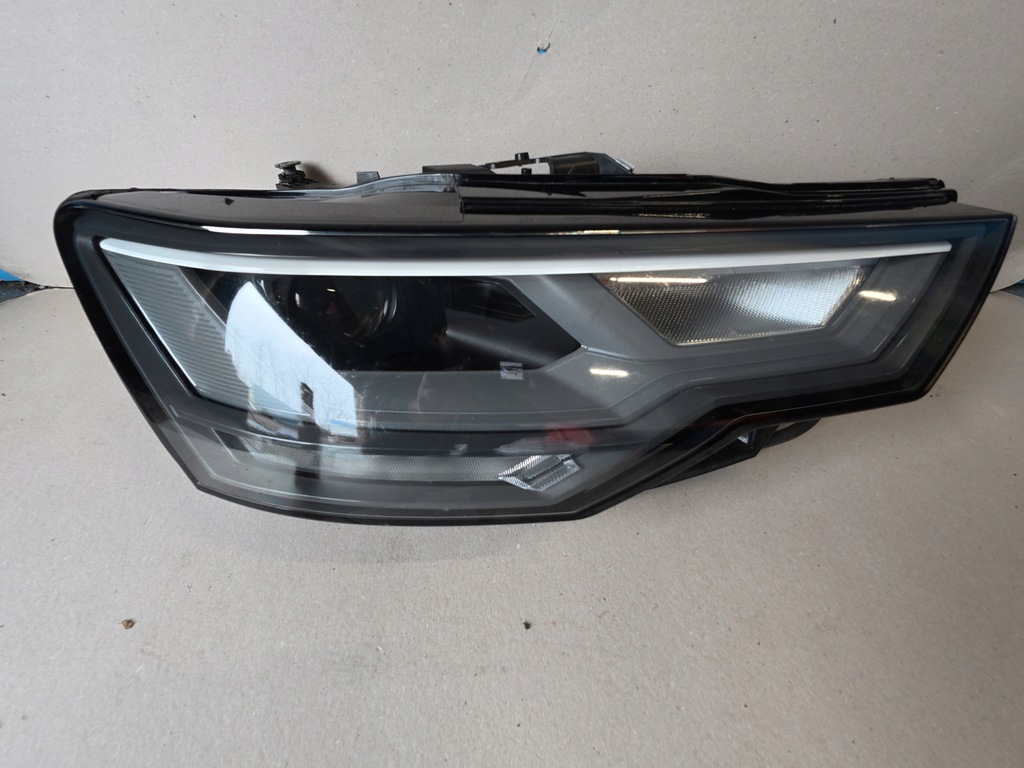 фото №1, Лампа права orginał audi a6 c8 full led комплектна 4k0941034