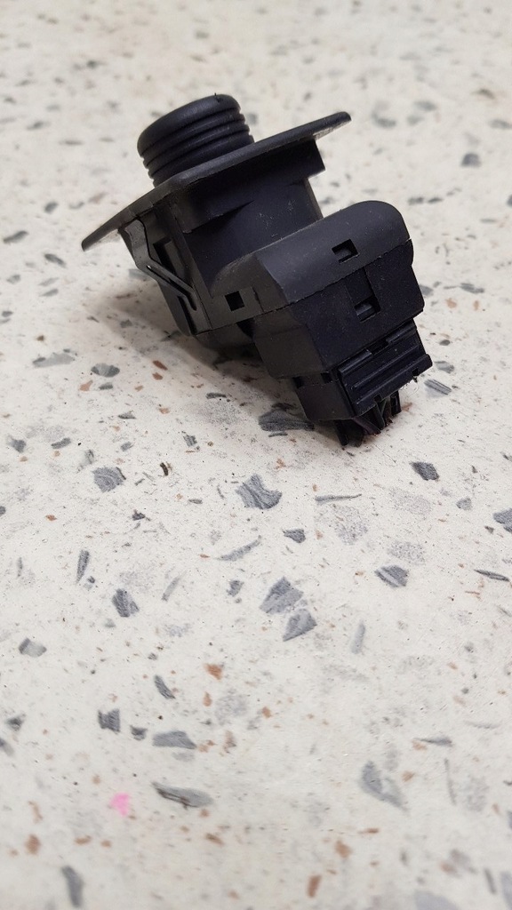 фото №3, Кнопка регулировки зеркал freelander i