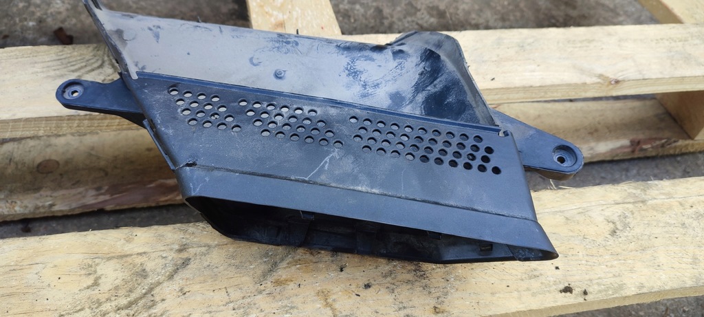 фото №8, Впуск повітрозабірник повітря audi a4 b8 a5 8t 8k0129618