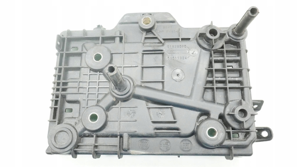фото №1, Alfa romeo giulietta основание аккумулятор 51828595