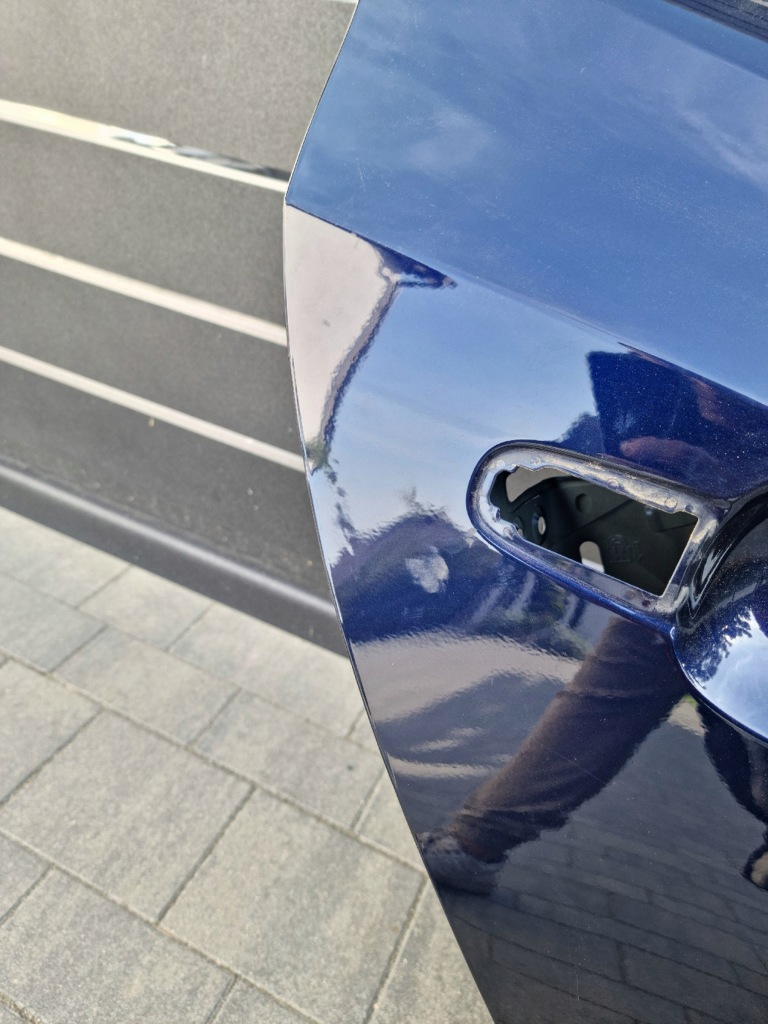 фото №2, Toyota corolla e21 hb дверь правое задние задняя