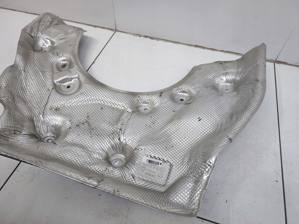 Накладка теплова bmw xm g09 Доставка