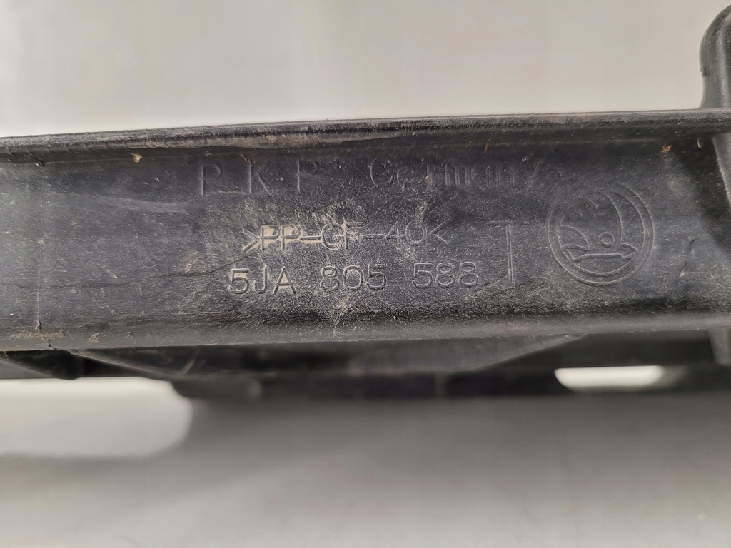 фото №8, Skoda rapid 5ja pas передний усилитель