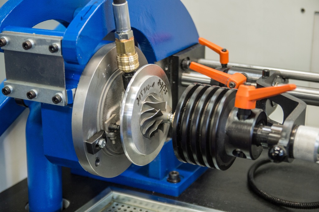 Турбина turbo mercedes sprinter 108 129 km 709863 + набор Киев