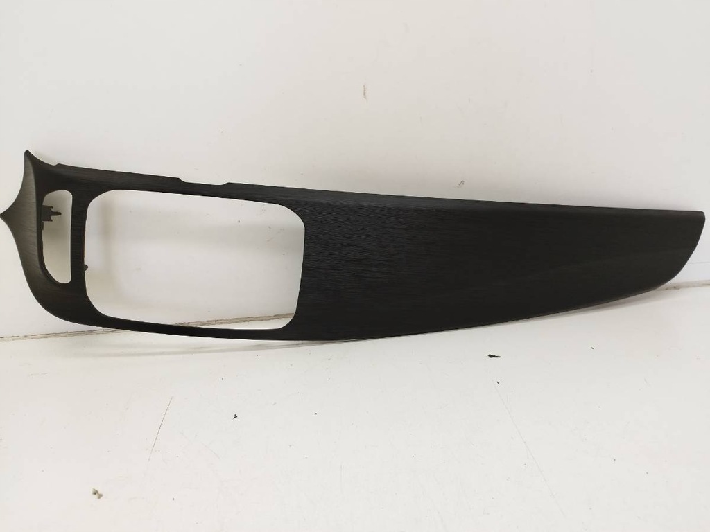 фото №1, Dekor молдинг панелі консолі рамка радіо alfa romeo giulietta