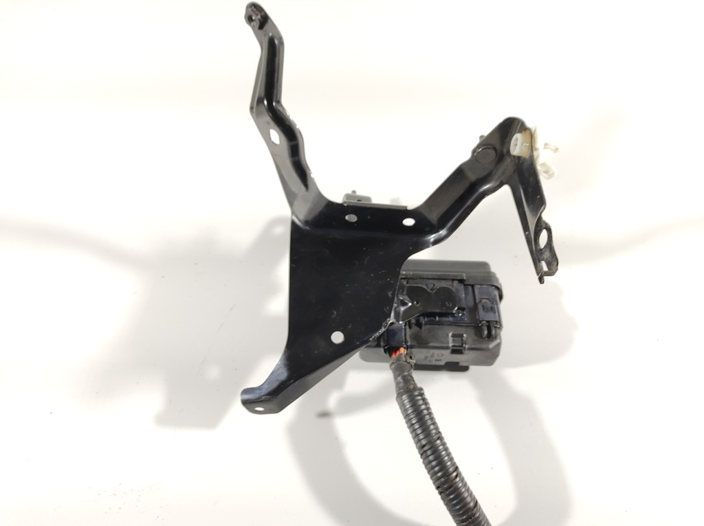 фото №6, Lexus is300h 2.5 13r коробка предохранителей