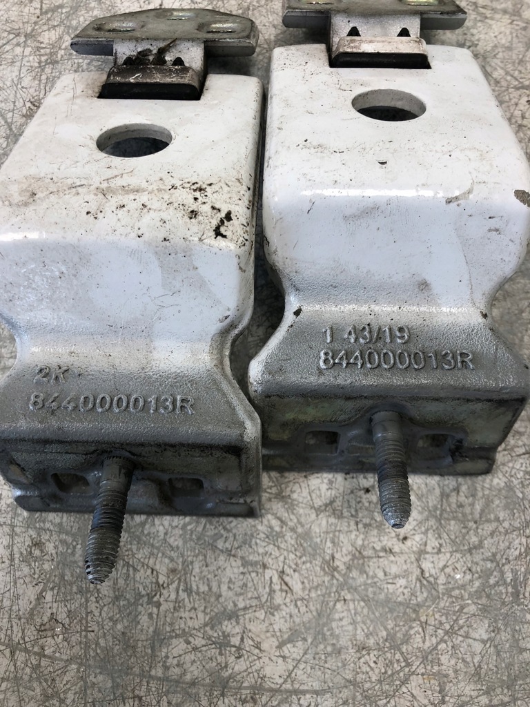 фото №4, Петли дверь задняя renault master iv 844000013r