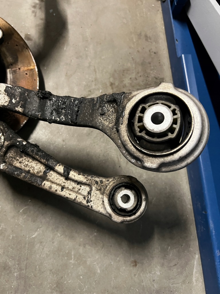 фото №4, Поворотний кулак підвіска перед правий права mercedes c-klasa w206 2wd rwd