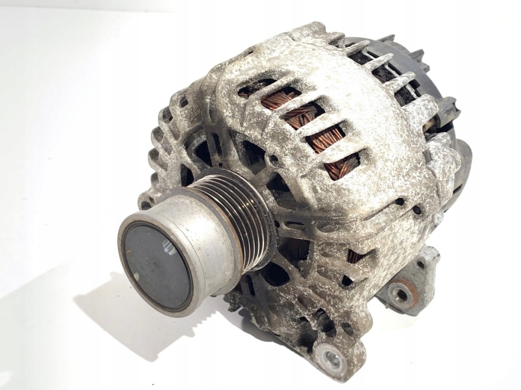 Купити Генератор vw t-roc 04c903021a 1.5 150km