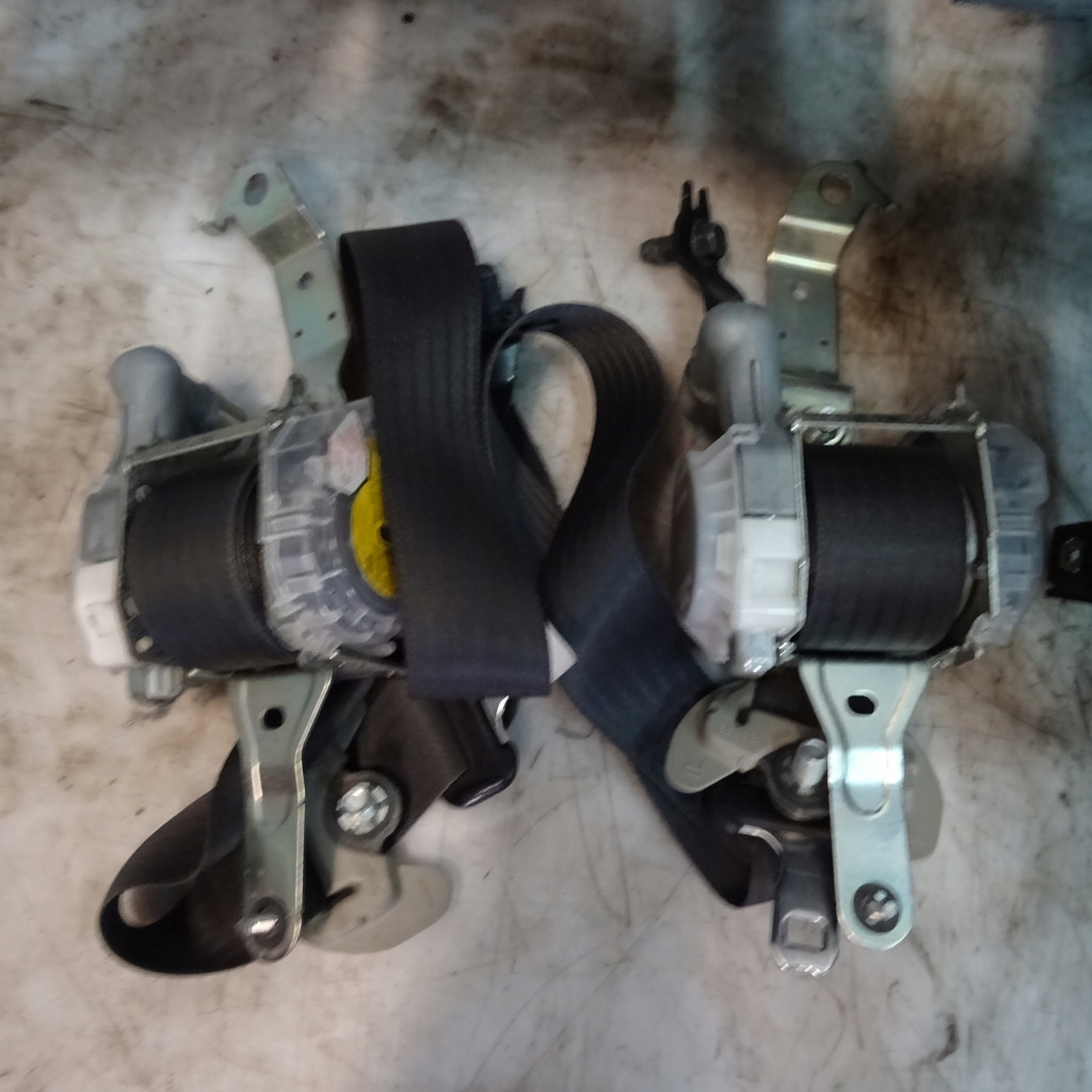 фото №6, Subaru legacy iv приборная панель приборная панель консоль подушка безопасности