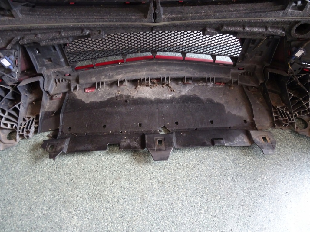 Mercedes a-klasa 176 w176 amg бампер передний без pdc под радар Оригинал