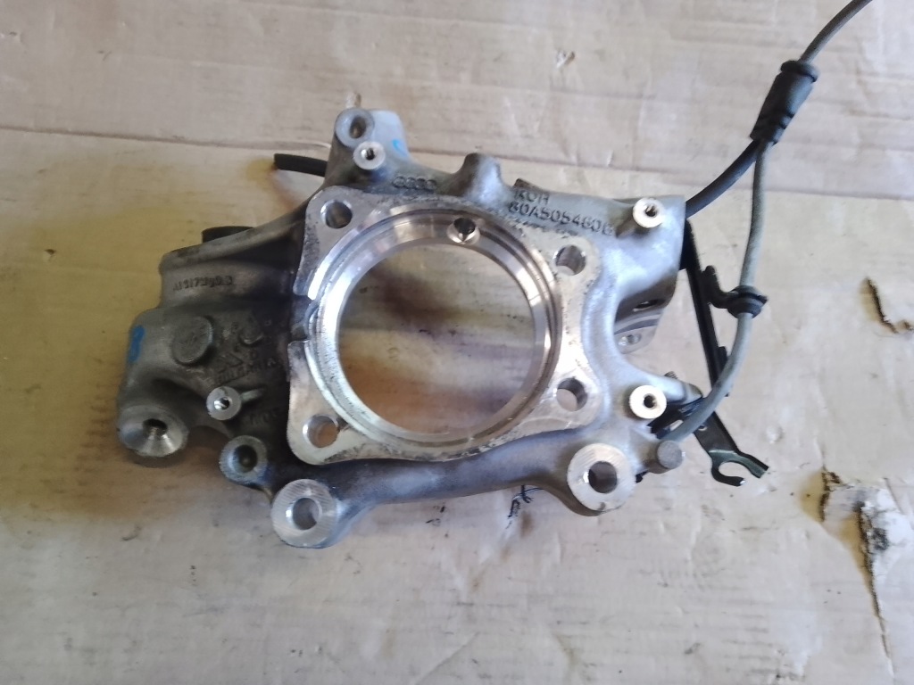 фото №1, Поворотний кулак правий задня audi a6 c8 80a505460b