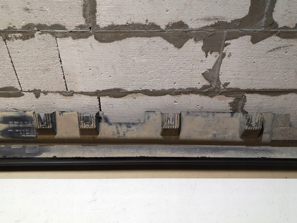 фото №7, Молдинг поріг права mercedes gle w167 amg