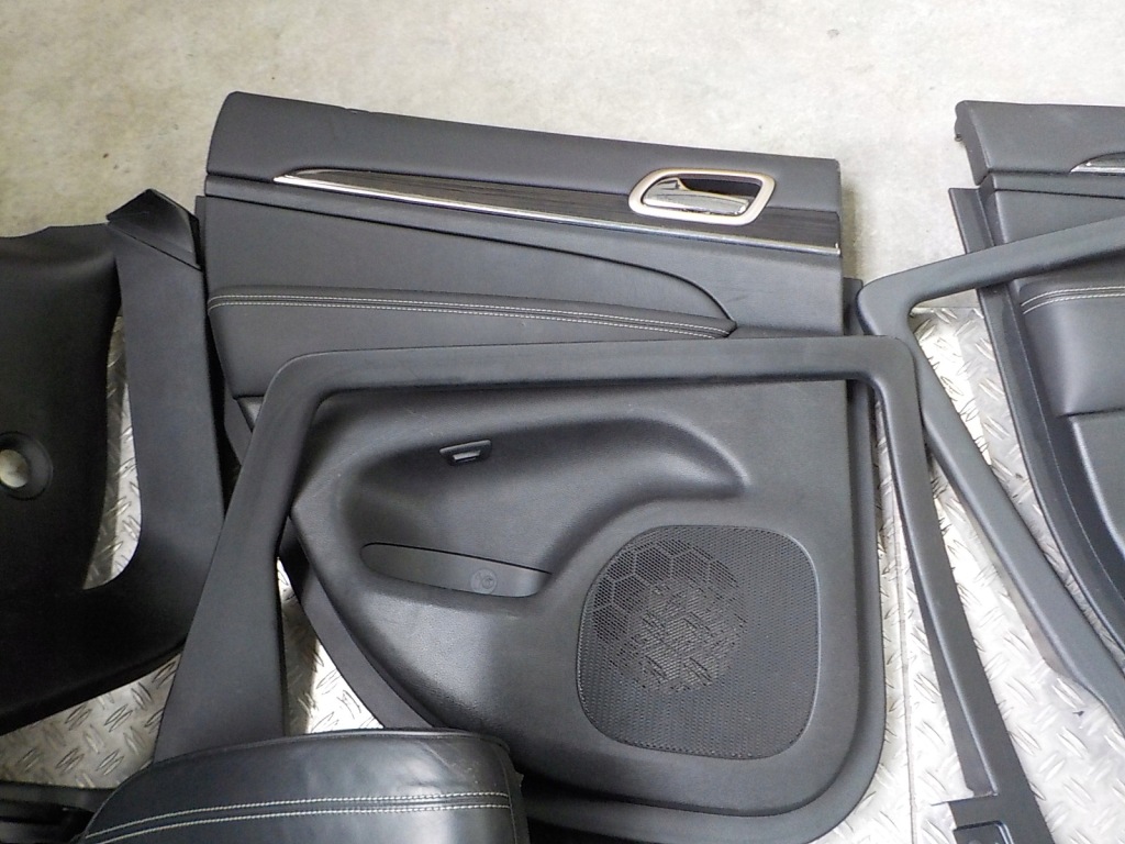 фото №8, Grand cherokee wk2 сиденья комплект обивка