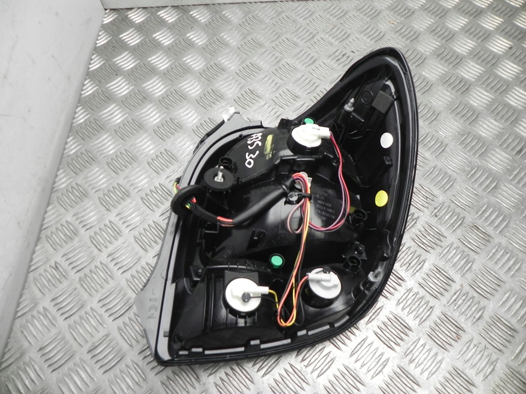 фото №10, Лампы задние citroën c1 ii 2021 с левый 815600h162