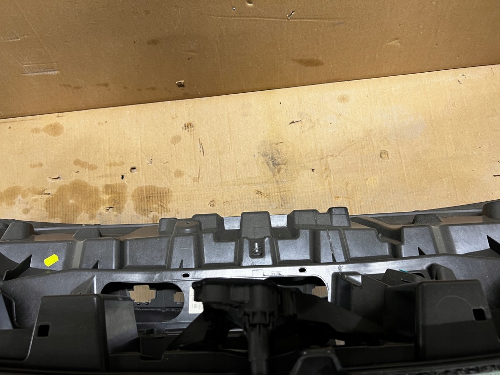 фото №10, Крышка багажника задняя задняя багажника citroen c4 picasso ii ezrc