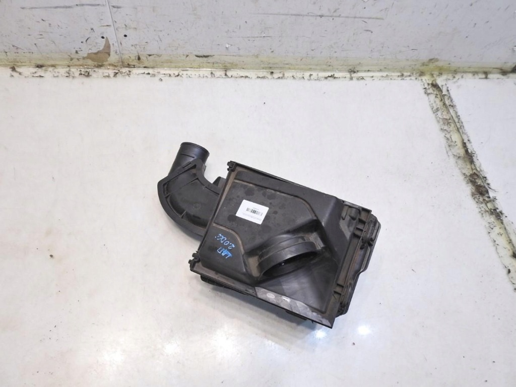 фото №9, Корпус фильтра воздуха renault latitude 2.0 dci 8200792661 h8200581277
