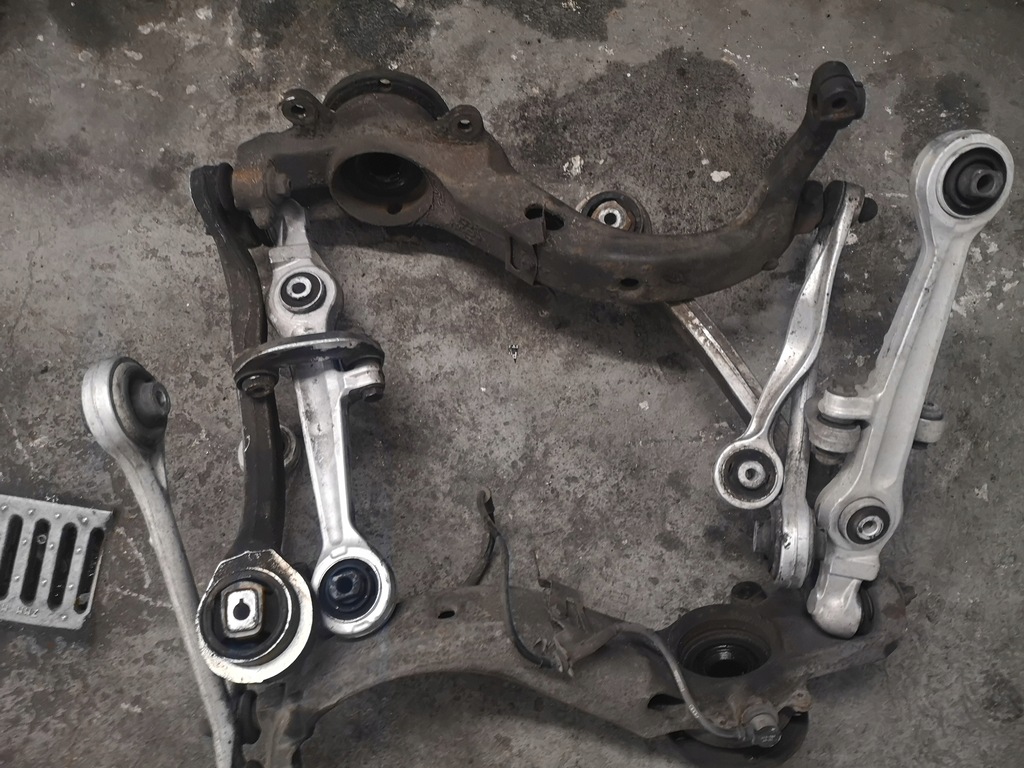 фото №6, Поворотний кулак лівий правий перед a8 d2 4d0407258l / 257l