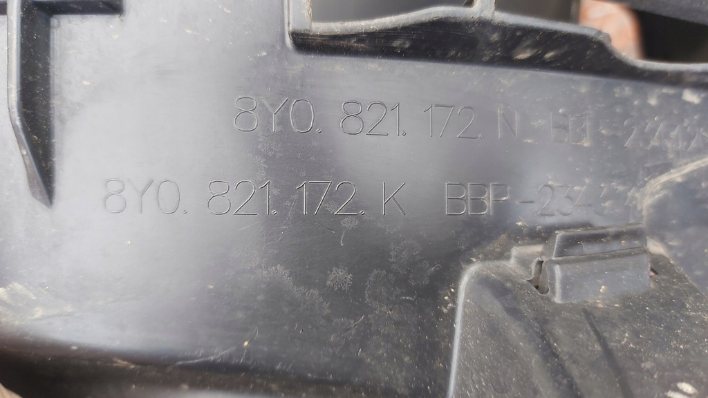 фото №15, Підкрилок правий перед audi a3 8y 21-