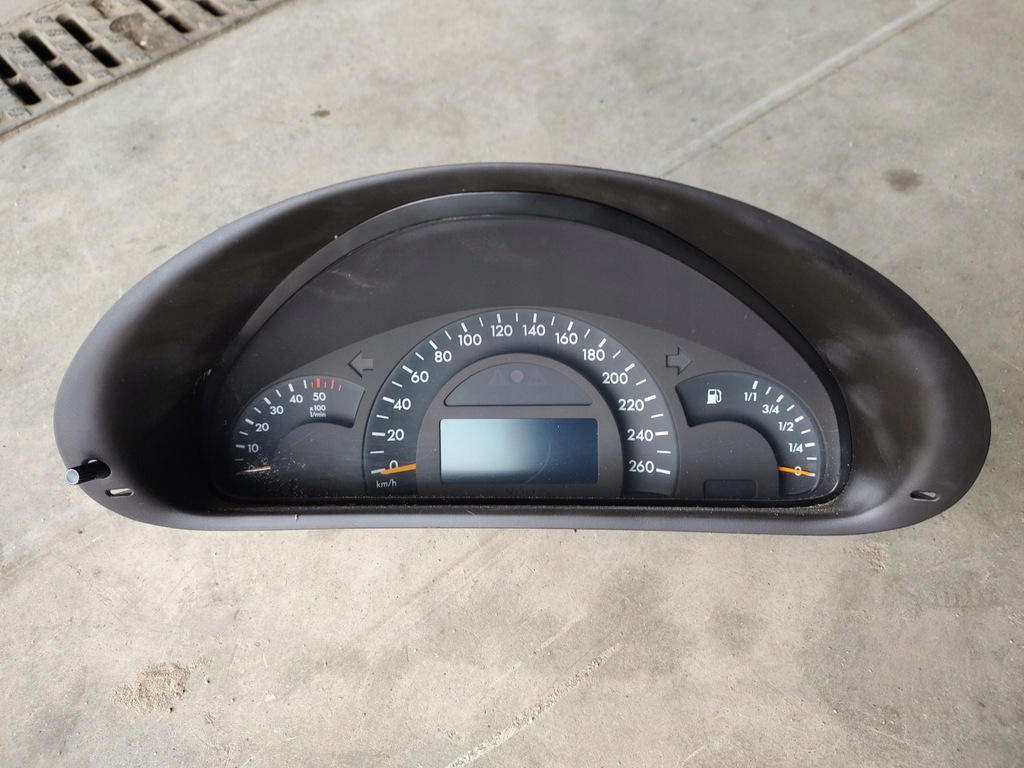 фото №1, Лічильник приладова панель спідометр mercedes w203 2,7cdi