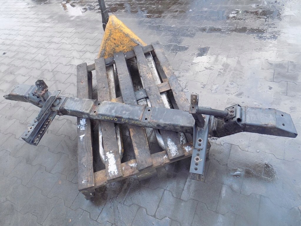 фото №11, Volvo fl 220 2005r балка pod бампер