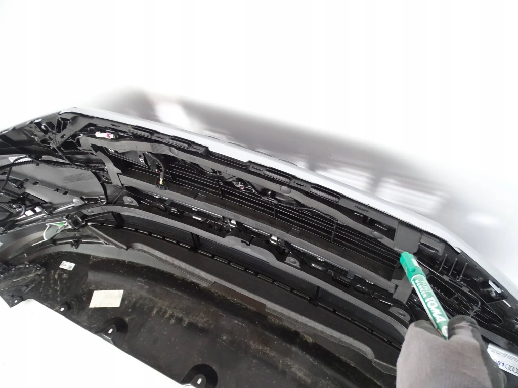 фото №11, Бампер перед передній audi e-tron 4ke s-line