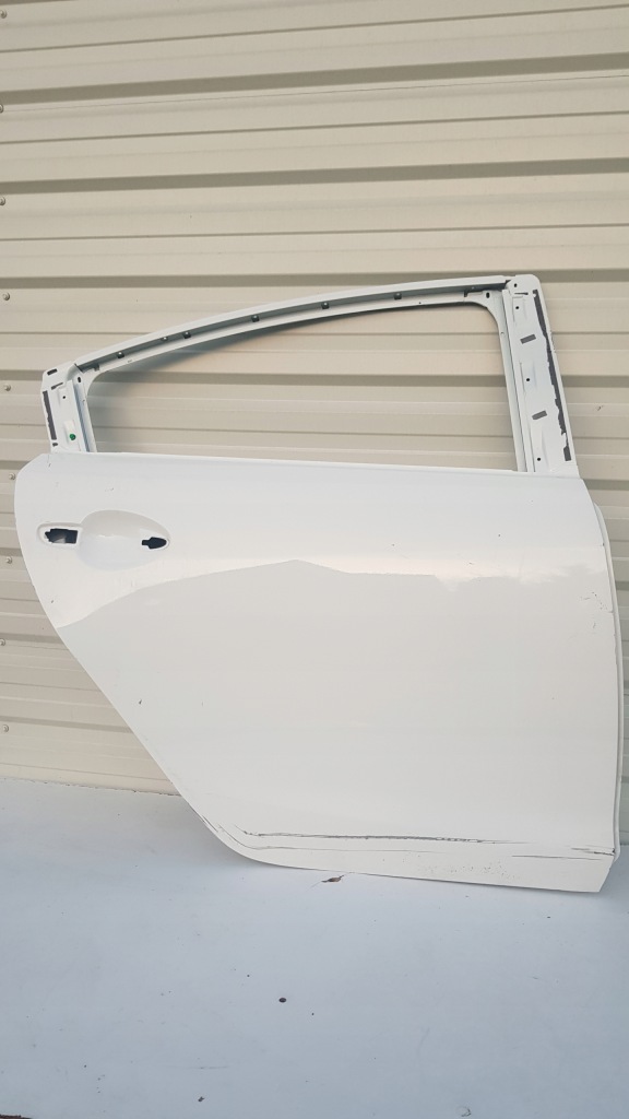 Дверь задняя правое  задняя mazda 6 европа Цена