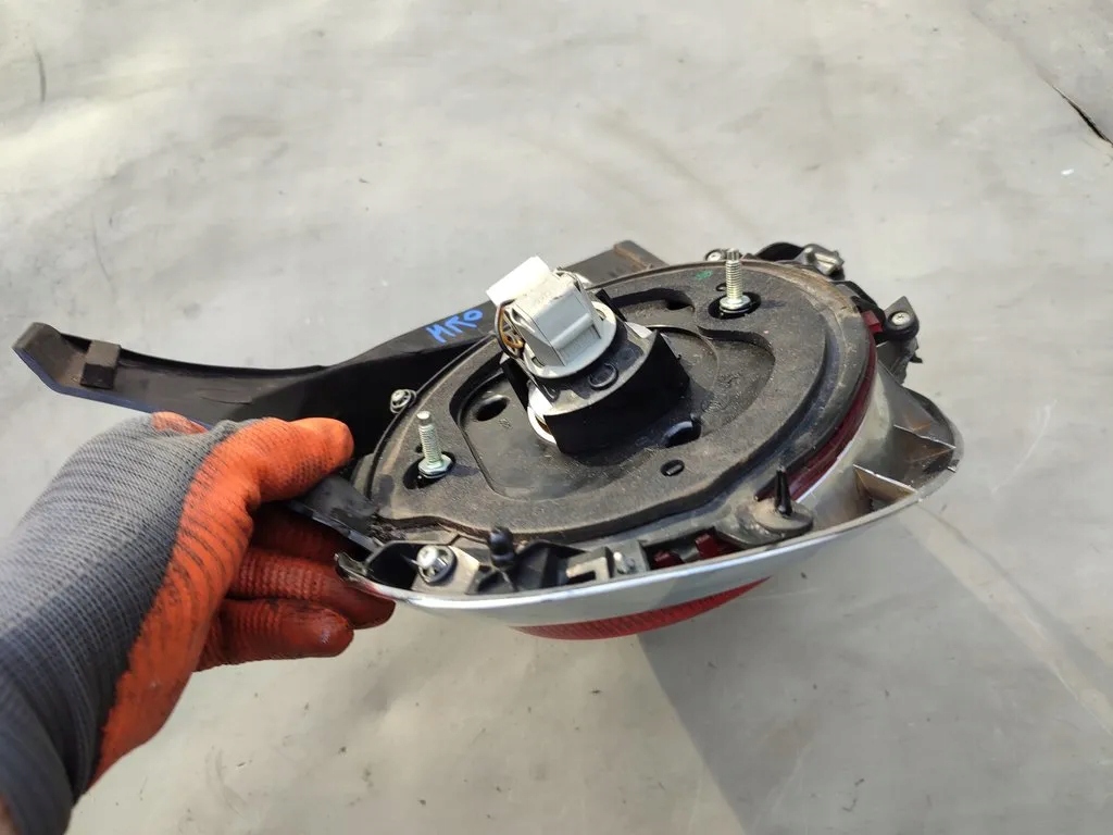 фото №3, Лампа вкладыш задняя задняя правая alfa romeo mito 2013