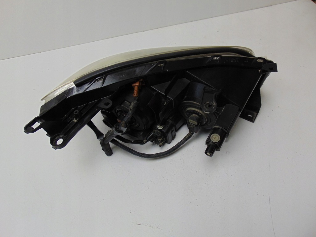 фото №8, Лампа левая перед toyota rav4 iii europa