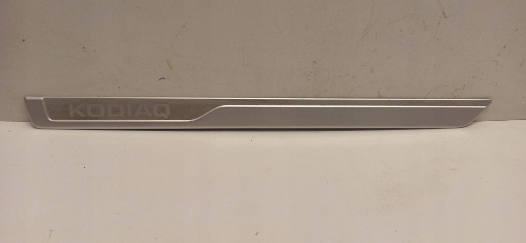 фото №1, Skoda kodiaq молдинг порог правый перед 565853814