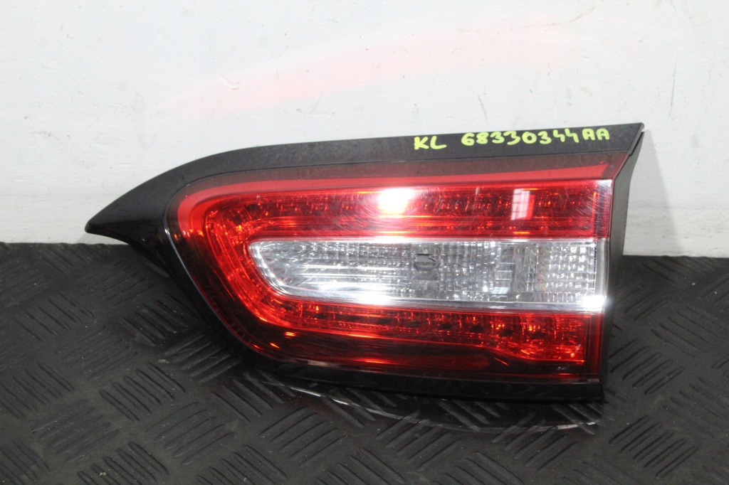 фото №1, Лампа правый задняя крышки jeep cherokee kl 68330344aa