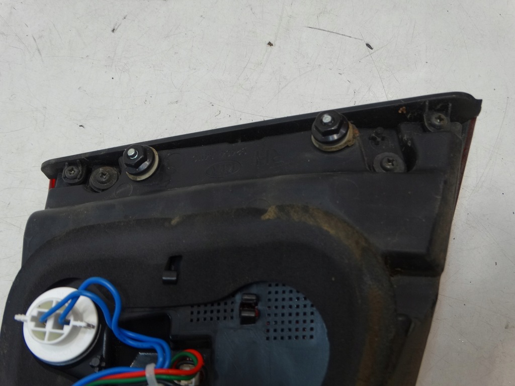 фото №7, Лампа правий задня w кришка carens iv 92404-a4110 led