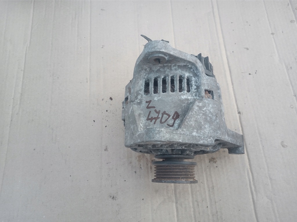 Купити Генератор vw audi 1.6 1.8 058903016e