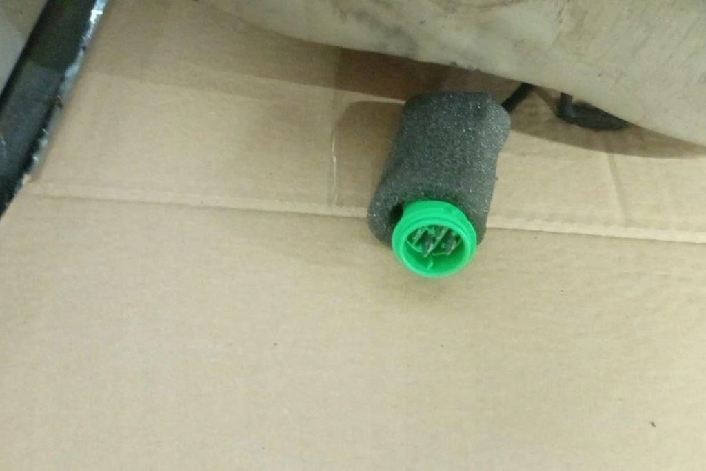 фото №9, Заднее сиденье задняя audi a8 d2 4d2, 4d8 11013011f01 3.3l дизель 2002