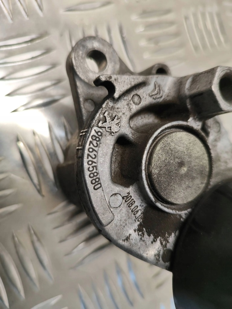 Citroen ds7 crossback 2018 натягувач ремінь генератора Зі Шроту