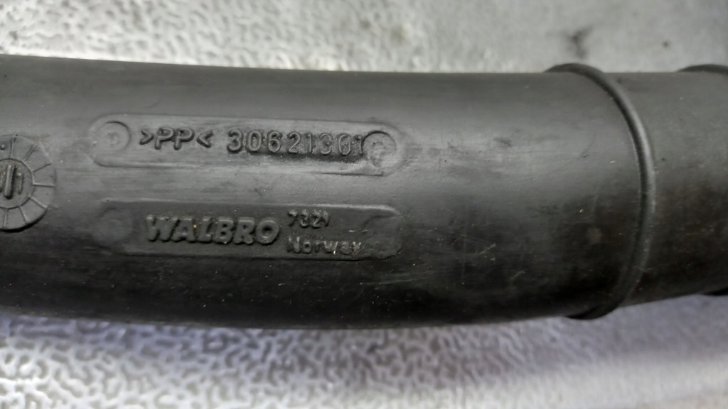 фото №7, Труба інтеркулер volvo v40 s40 1.9d 30621301