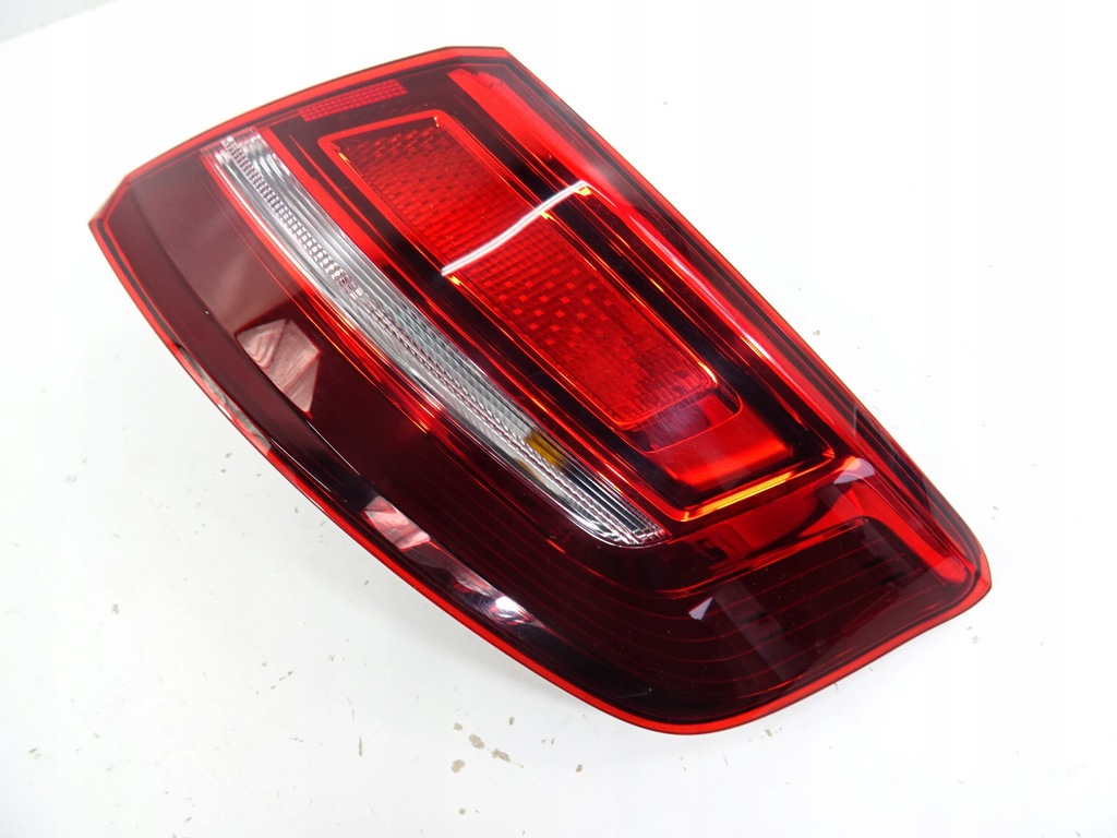 фото №7, Audi a3 8v лампа правая задняя задняя 8v4945070