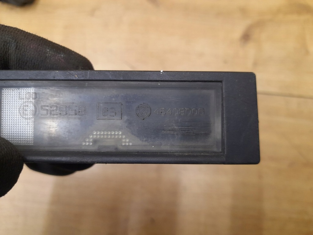 Лампа освещение номерного знака регистрационный задний  alfa romeo 156 Доставка