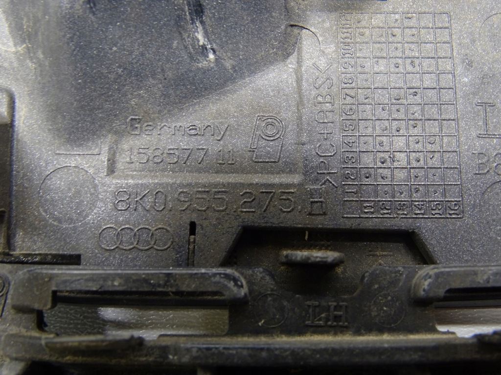 фото №7, Заглушка розпилювача перед бампера 8k0955275h lx7r audi a4 b8 lift