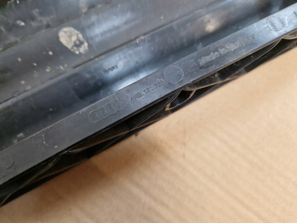 фото №8, Audi e-tron e tron etron жалюзі повітропровід повітря 4ke121223