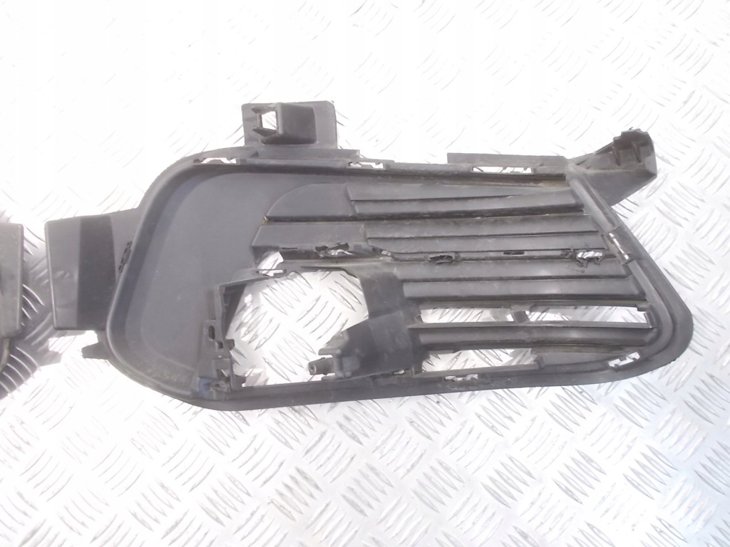 Купить Решётка бампера peugeot 308 ii рестайлинг  17-21 aa38255582 aa382655569 оригинал