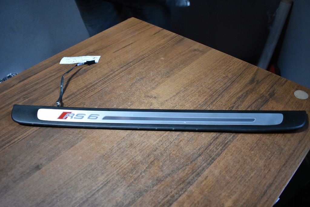 фото №1, Idealna молдинг накладка поріг led права audi rs6 c7 1